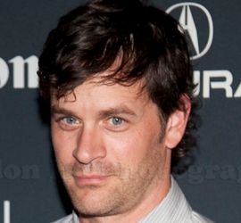 Tom Everett Scott